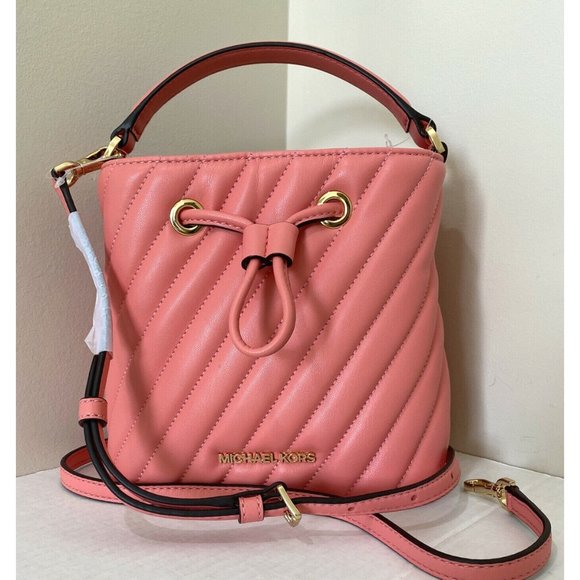 New Michael Kors Suri small Bucket crossbody Vegan Leather Grapefruit - Picture 2 of 6